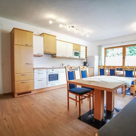 Kainer By Interhome 齐勒谷地施特拉斯